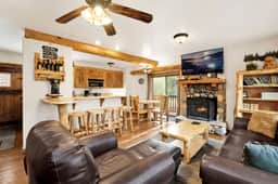 1494-Living Log Cabin - Image 4