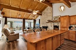1772-Scenic Retreat - Image 5