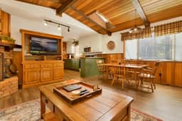 1817-Moonridge Cottage - Image 5