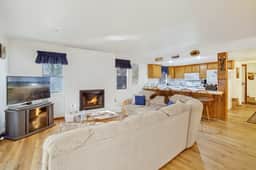 1848-Ski Time Getaway - Image 4
