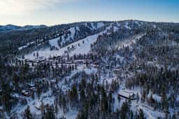 1848-Ski Time Getaway - Image 3