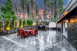 2008-Bears Palace Chalet - Image 3