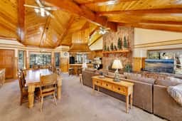 2030-Bearfoot Lodge - Image 2