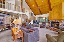 2098-Cove Lakefront Chalet - Image 5