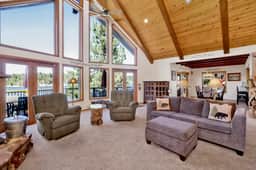 2098-Cove Lakefront Chalet - Image 3