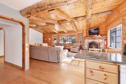 2142-The Alps Lodge - Image 3