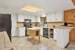 2176-Casa Bosque - Image 5