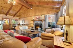 2191-Pine Cone Cottage - Image 3
