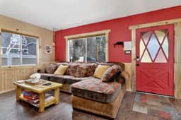 2267-Emma's Cottage - Image 5