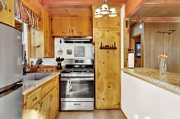2386-Kozy Cabin - Image 5