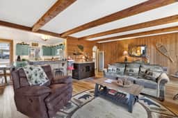 2380-Mockingbird Mountain Getaway - Image 5