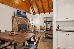 2458-Twin Pines Lodge - Image 5