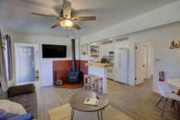 2504-The Cottage - Image 4