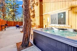 2507-Temple Bear Chalet - Image 2