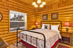 2561-Cub's Cabin - Image 3