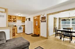 2559- Sugar Bear Chalet - Image 2