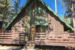 301-Pinewood Haus - Image 2