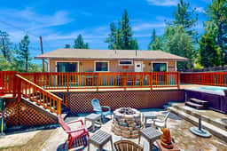554-Lazy Bear Cabin - Image 2