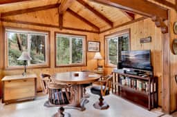 713-Idle Ours Cabin - Image 2