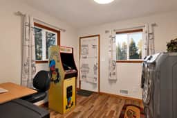 2607-The Highland Getaway - Image 2