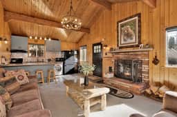 2609- Sweet Dreams Cabin - Image 3