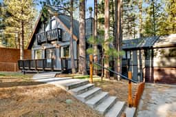 2611- Hot Tub Haus - Image 2