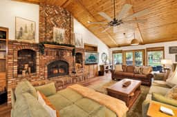 2652- Copper Pine Retreat - Image 4