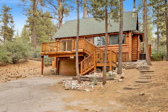 1494-Living Log Cabin - Image 1