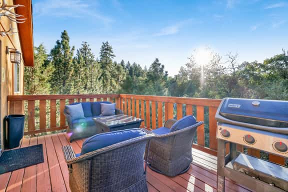 2353-Skyline Lodge - Image 1