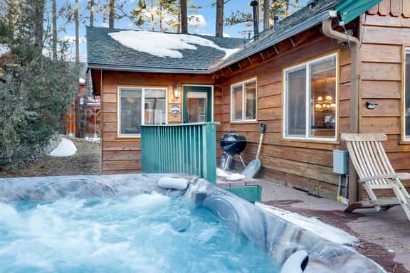 2421-Big Bear Happy Place - Image 1