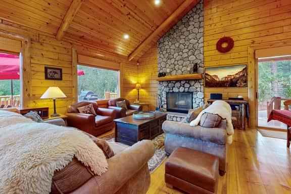 569-Branchwater Lodge - Image 1