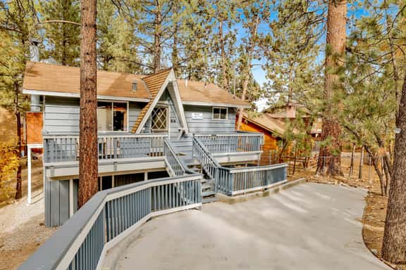 2576-Sweet Cabin Home Gateway - Image 1