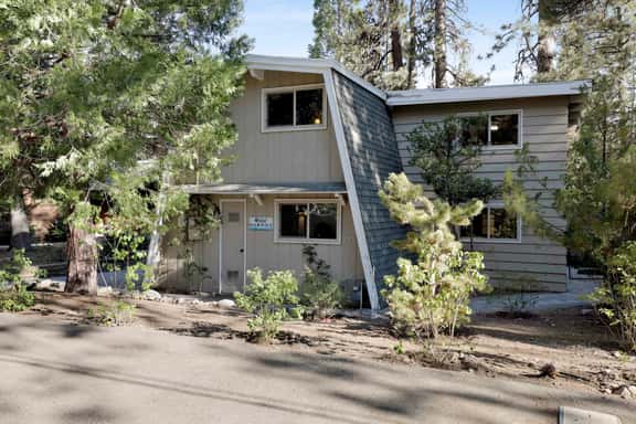 2665 - Peak Lane Gambrel - Image 1