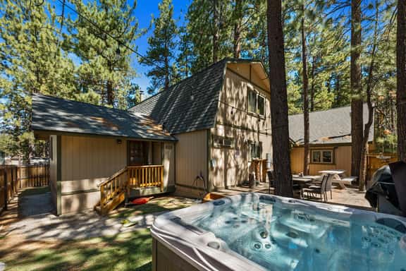 2672-Summit Mountain Lodge - Image 1