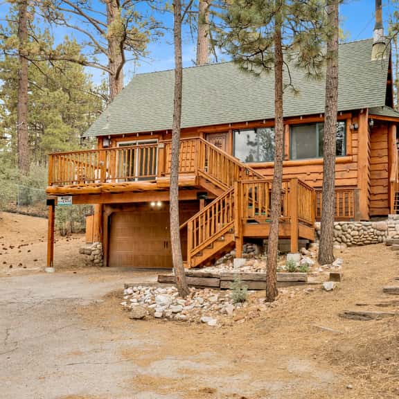 1494-Living Log Cabin - Image 1