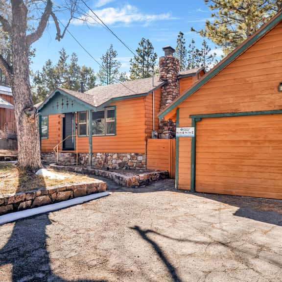 234-Vista Pines - Image 1