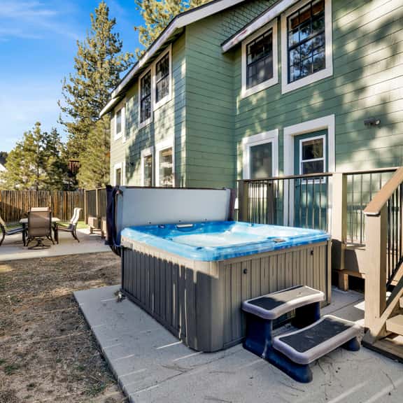 1826-Fawnskin Chalet - Image 1