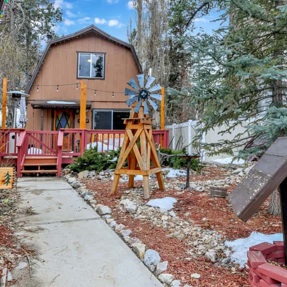 2267-Emma's Cottage - Image 1