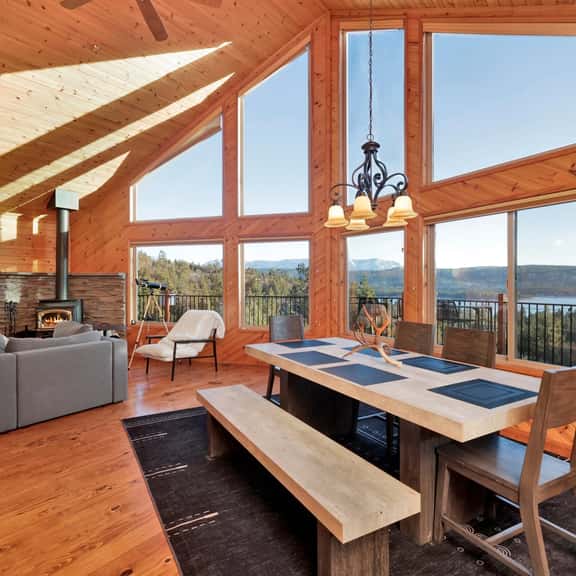 2520-High-Top Lakeview Chateau - Image 1
