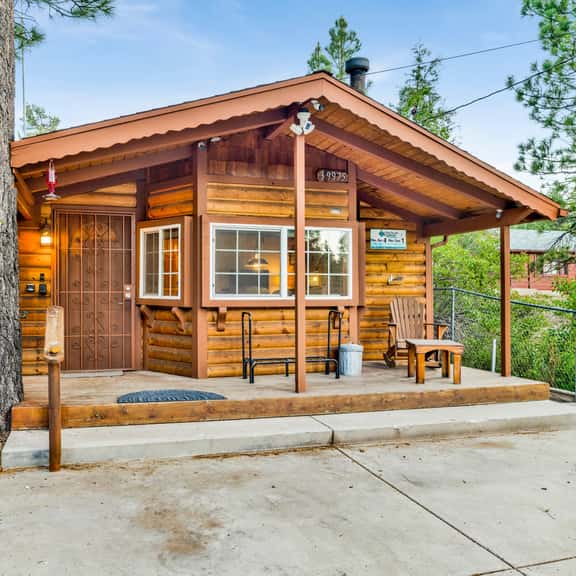 2560-Orchard Family Cabin - Image 1