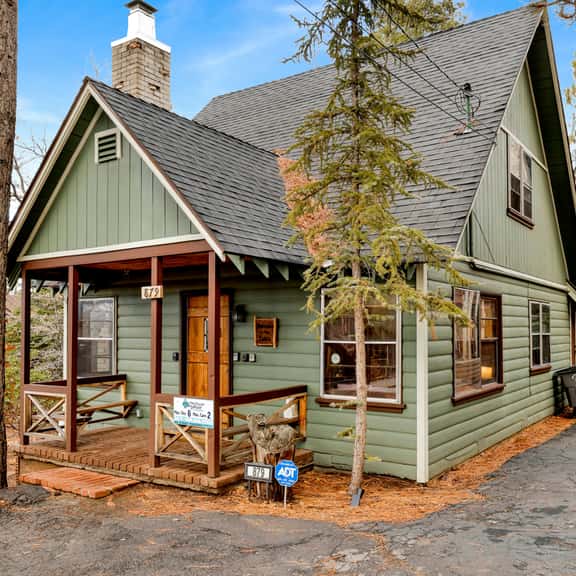 564-Quiet Cabin - Image 1