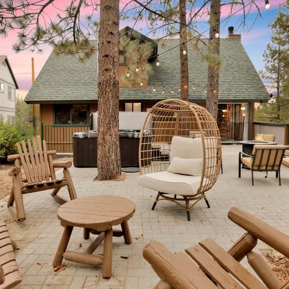 2585-Lakeview Pines Log Cabin - Image 1
