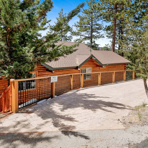 2610- Aspen Bear Retreat - Image 1