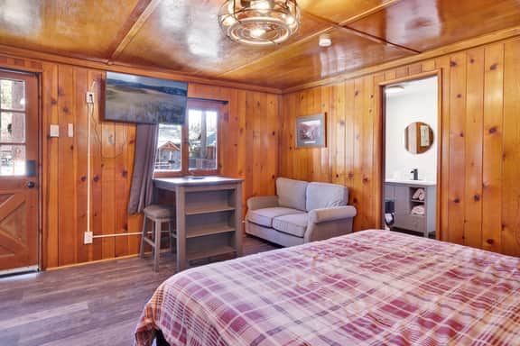 0103-Big Pines - Image 4