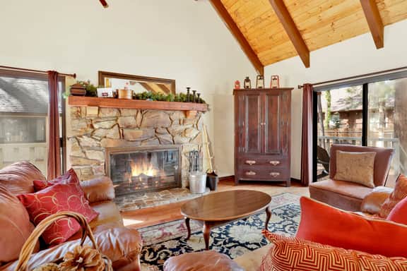 1184-All Season Alpine Retreat - Image 4