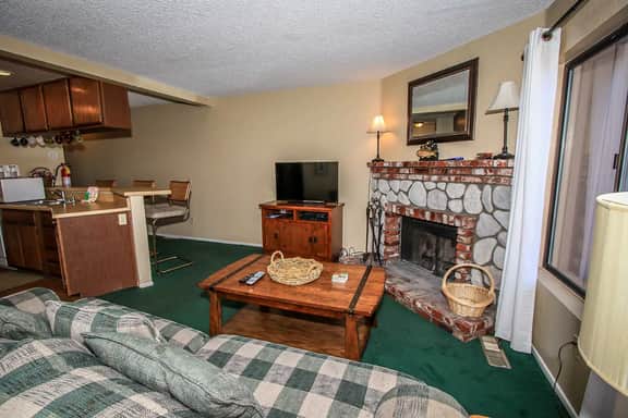 1417-Boulder Creek Condo - Image 2