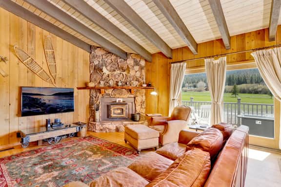 1443-Golf & Ski Retreat - Image 3