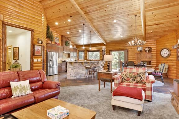 1559-Cornerstone Lodge - Image 3