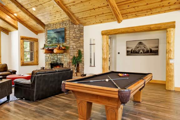 1750-Heavenly Lodge - Image 3