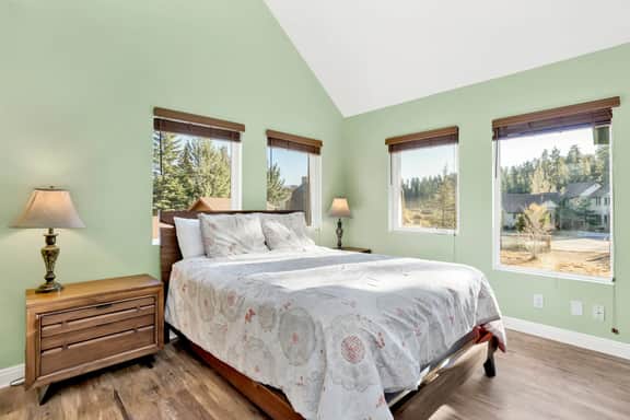 1826-Fawnskin Chalet - Image 5